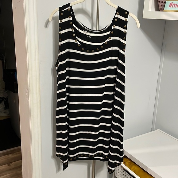 Soft surroundings Tank Stripped Top Size L - Picture 3 of 8